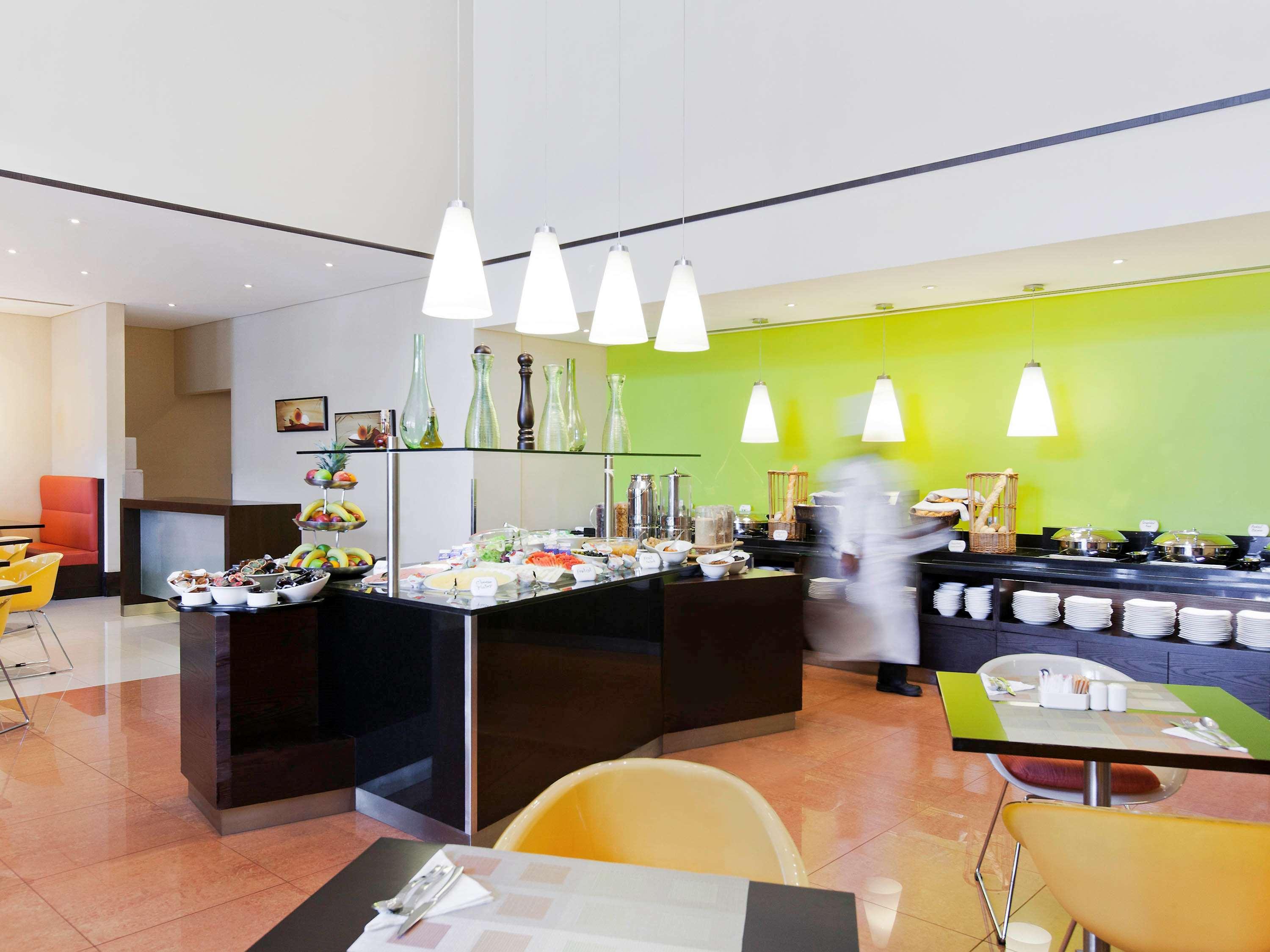 Ibis Al Rigga Hotell Dubai Exteriör bild