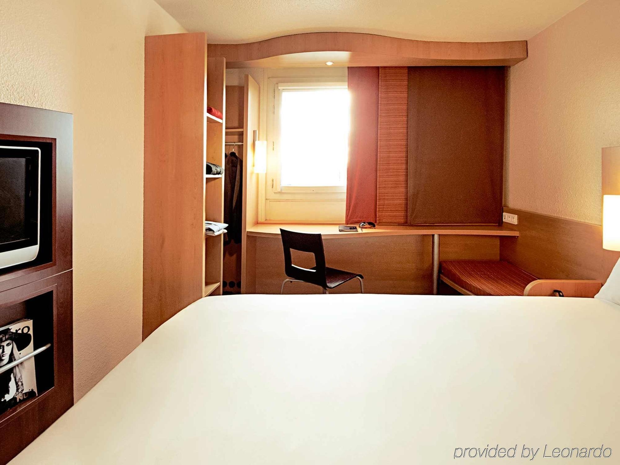 Ibis Al Rigga Hotell Dubai Exteriör bild