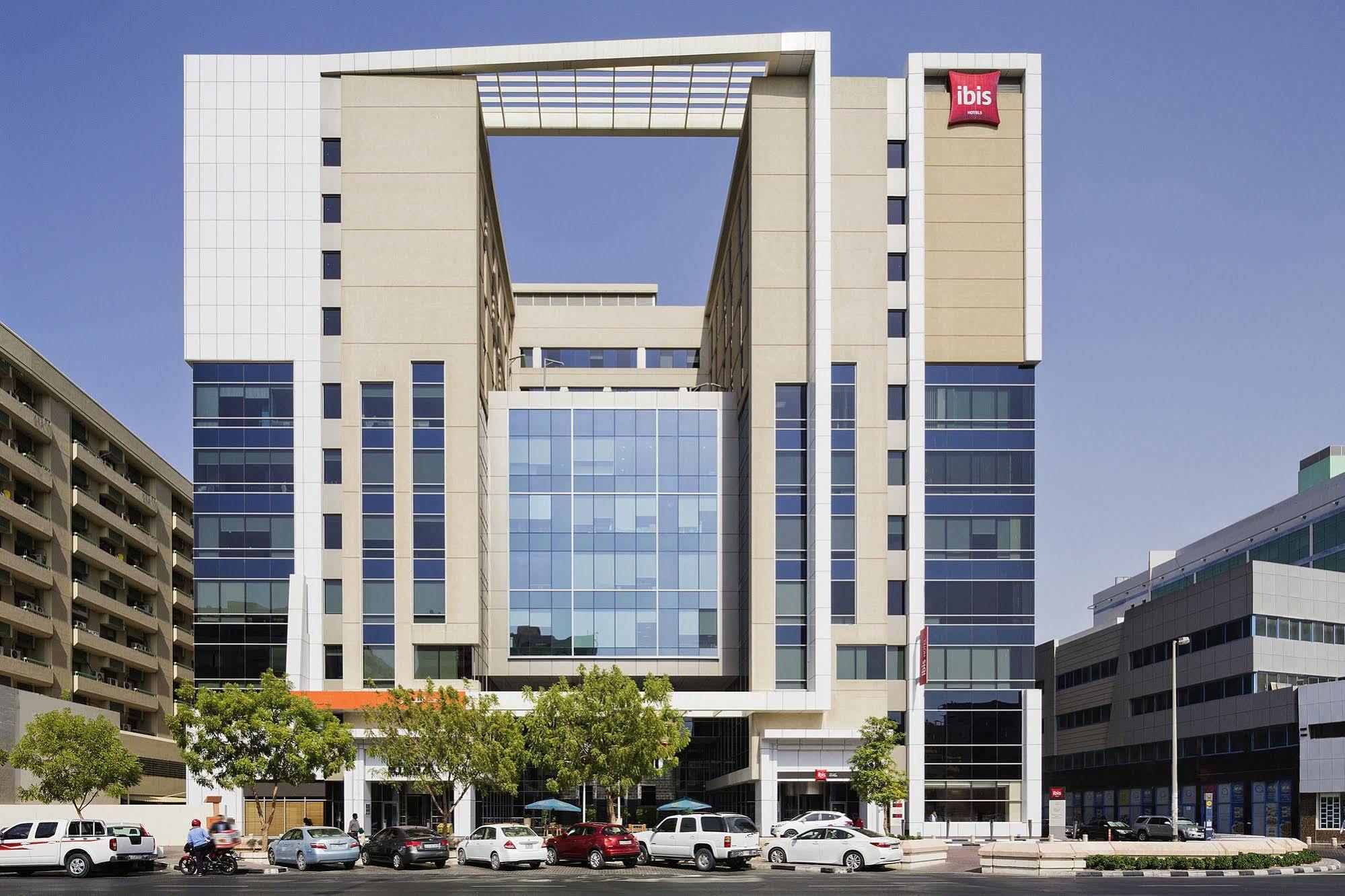 Ibis Al Rigga Hotell Dubai Exteriör bild